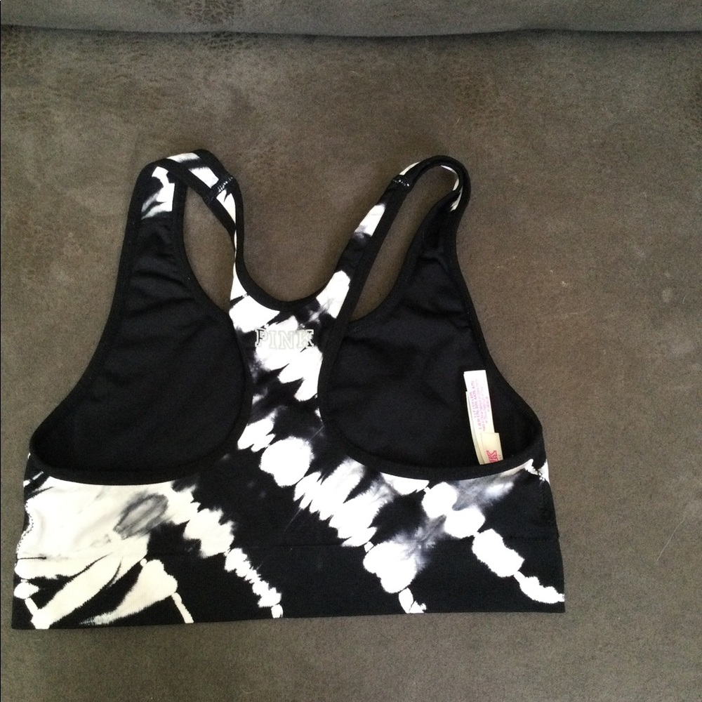 Victoria’s Secret Pink sports bra